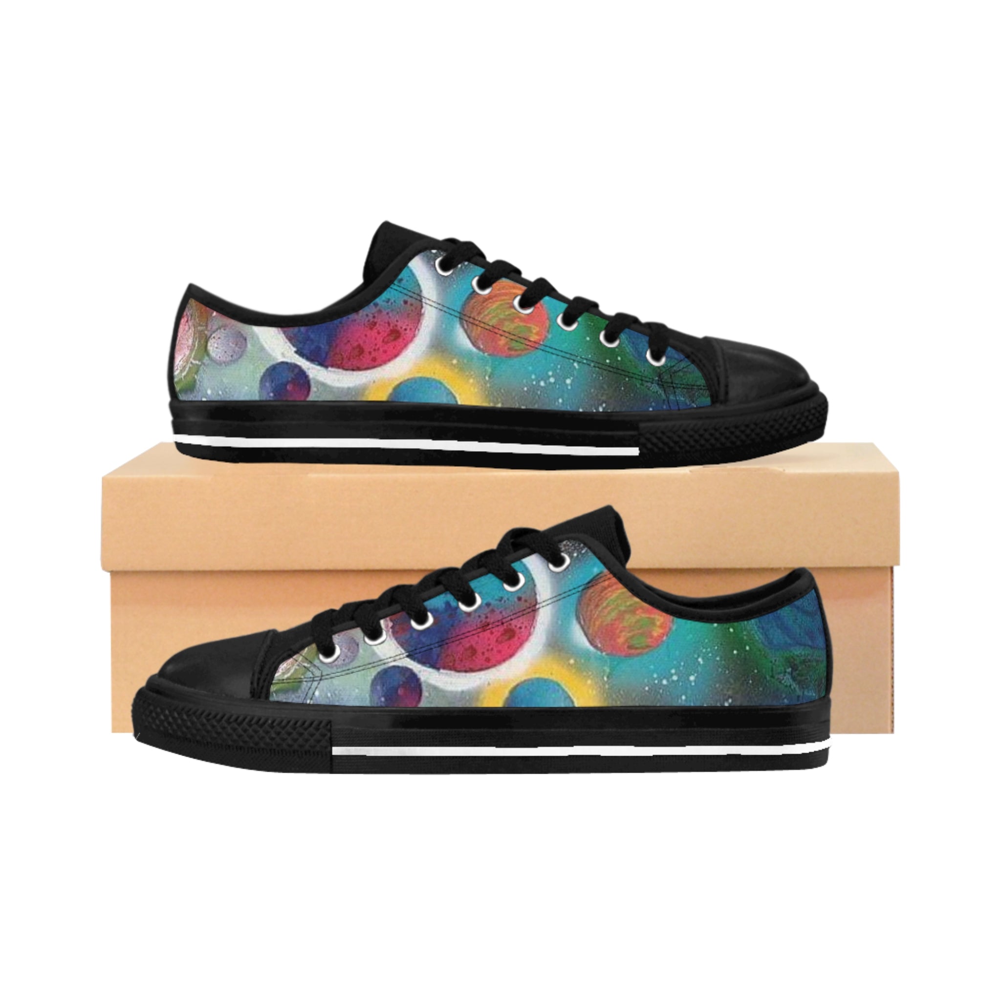 Galaxy Planets Women's Low-Top Sneakers